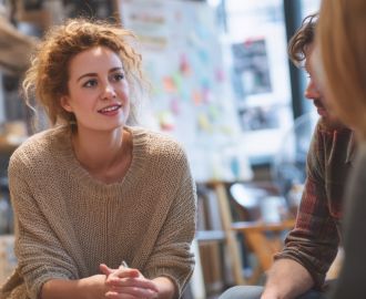 Communication constructive: renforcer la qualité des relations au travail