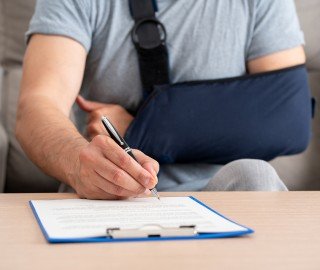 Lacunes des assurances sociales: prévenir et sécuriser les risques